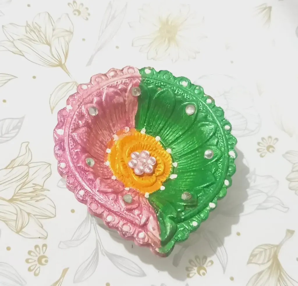 hand painted diya ( 4 pc )