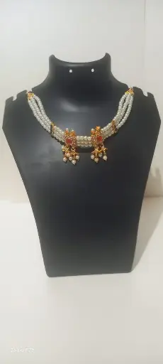 Maharashtrian Choker