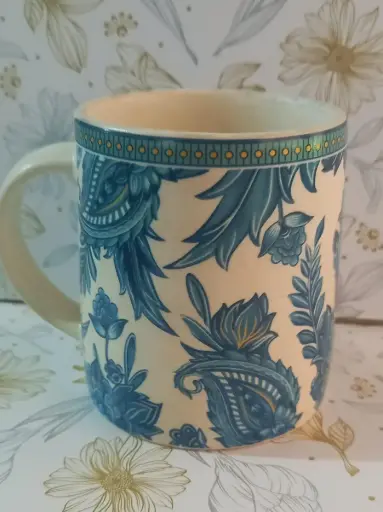 Floral design coffee mug