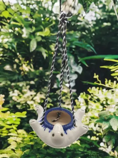 WHITE TURTLE SHAPED HANGING TREE PLANTER